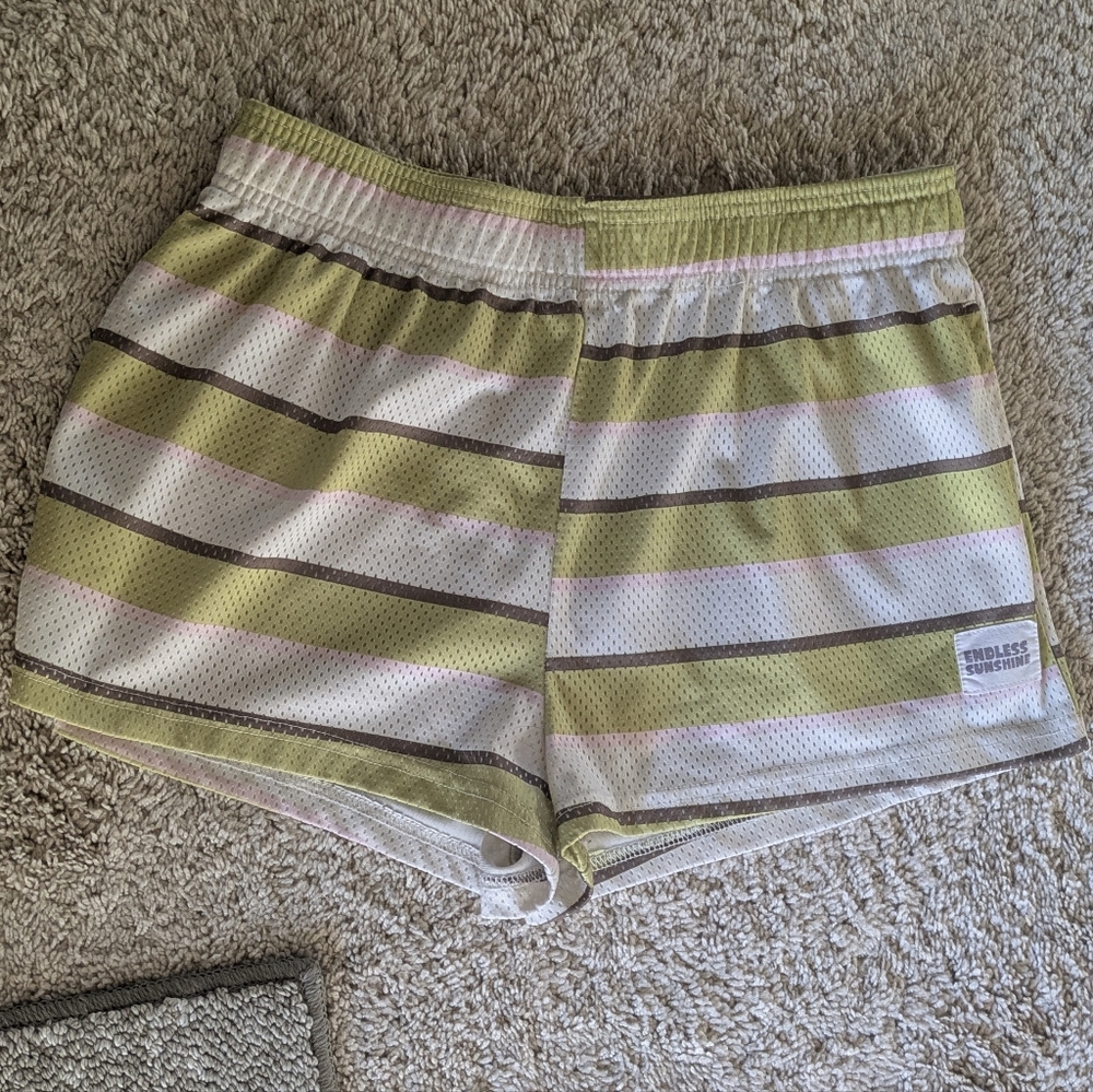 Vintage Y2K Style Activewear Shorts Size M